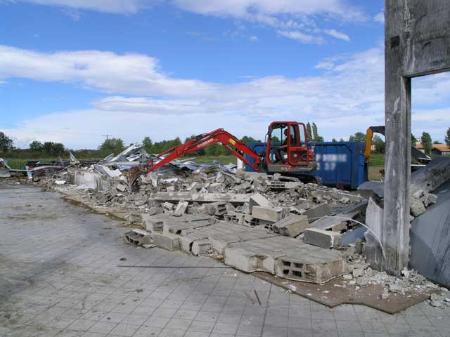 Entreprise démolition démolition batiments usines curage désamientage Démolitions Phénix